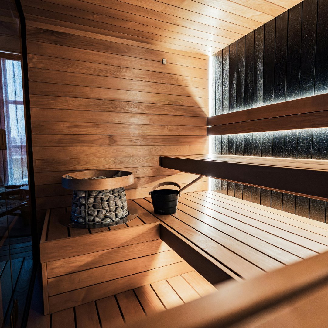 Udendørs sauna i træ med stenovn — North Træbyg, Nordsjælland
